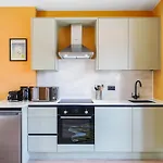 The Balham Flat - Lovely Studio Type Flat